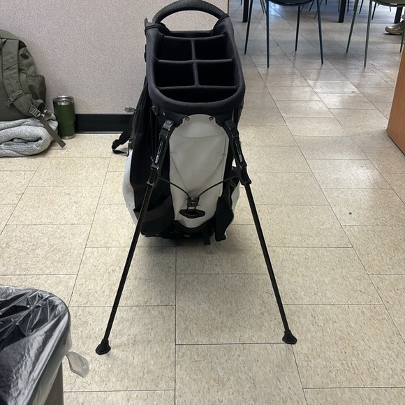 PXG 6 Cell Leather Golf Bag - Picture 4 of 5